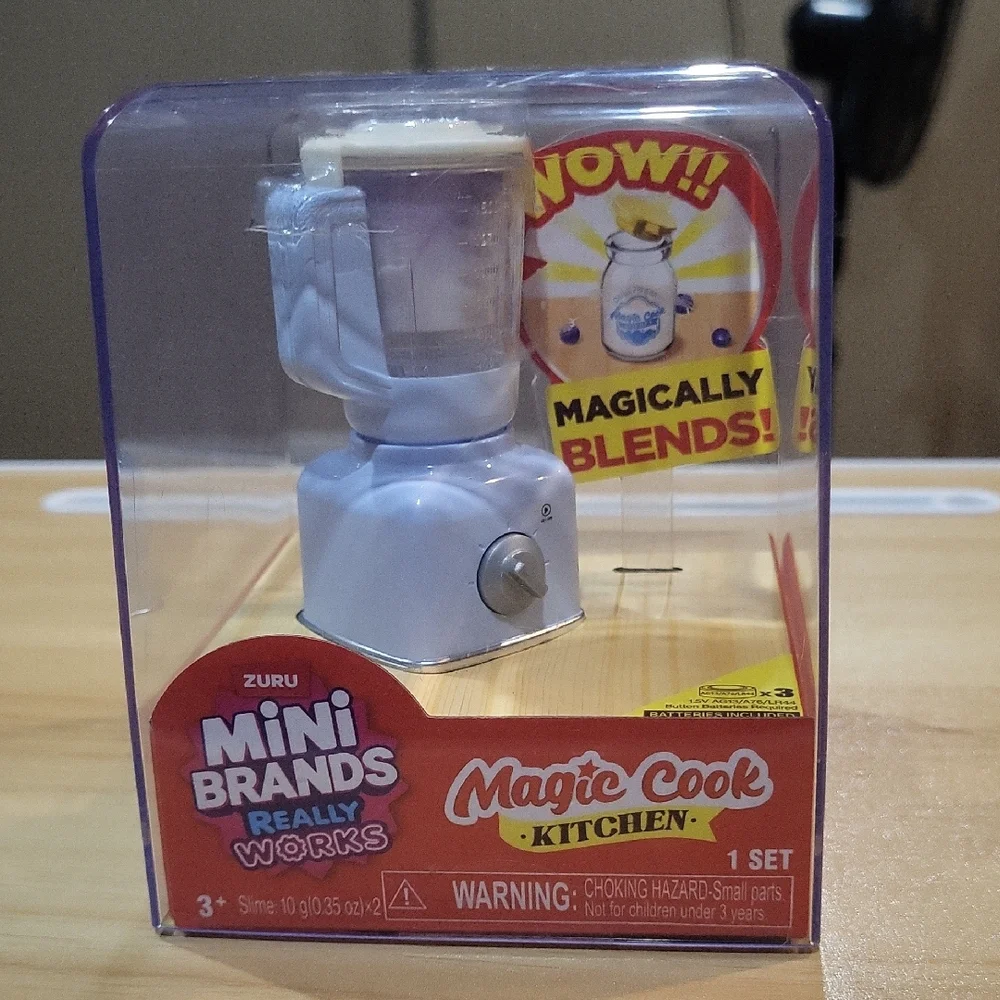 Zuru Mini Brands Magic Cook Kitchen Blender